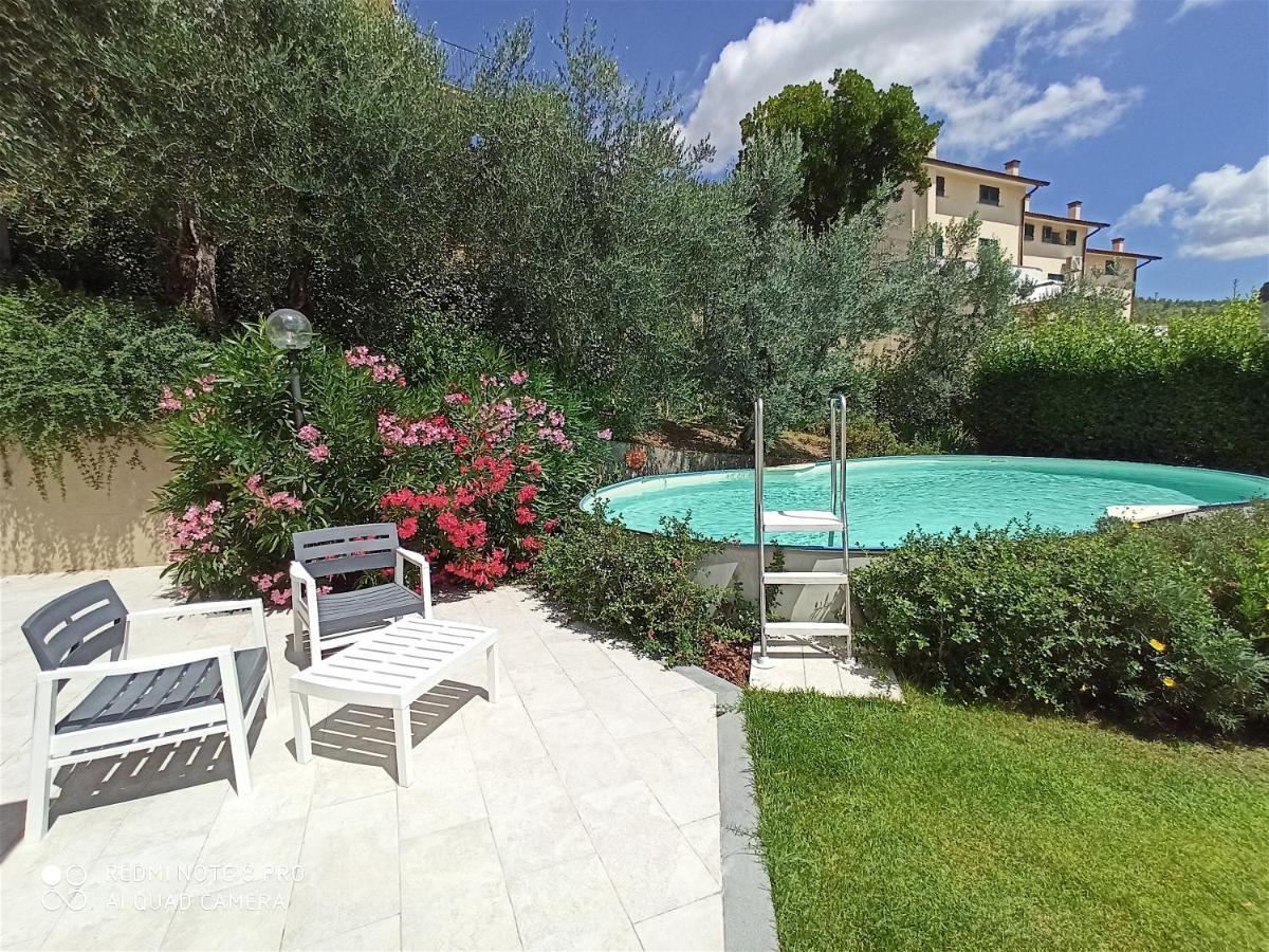 La Solaria Apartment Carmignano Bagian luar foto